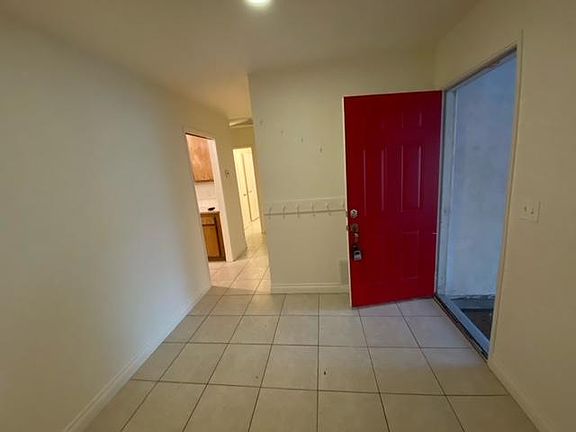 2nd image of 3649 Cerro Ave