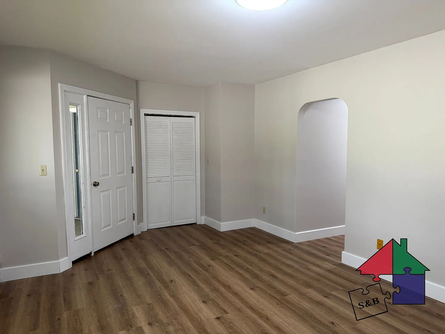 390 South Barre Rd — Photo 2