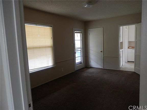 4th image of 16330 E Bellbrook St