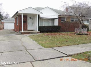 28750 Garfield St, Roseville, MI 48066