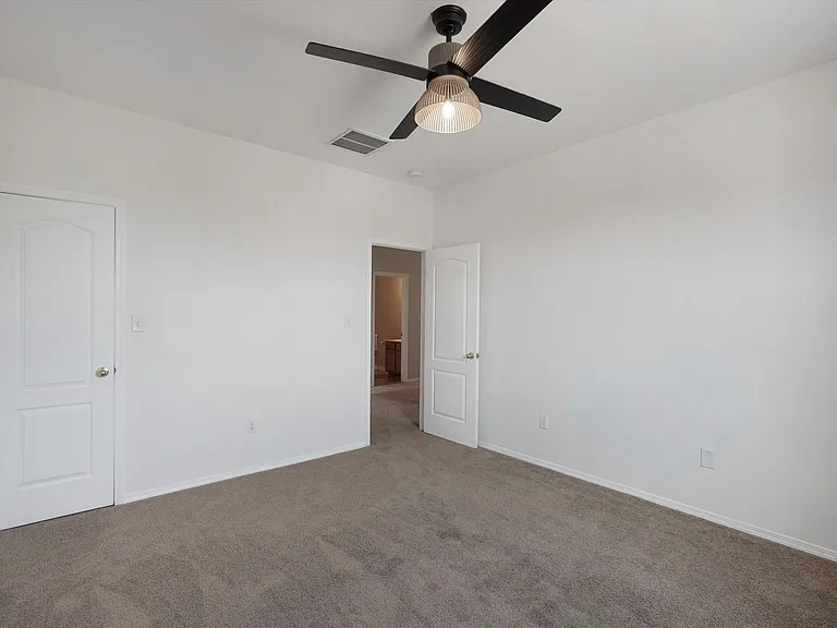 9319 Battle Creek St NW — Photo 30
