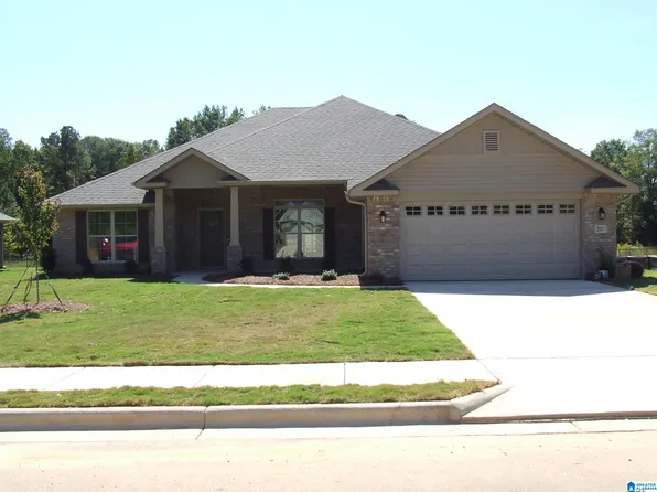 207 Dawsons Cove Dr, Alabaster, AL 35007