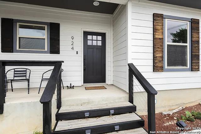 3 bed, 2.0 bath, 1240 sqft, $1,650 — Photo 4