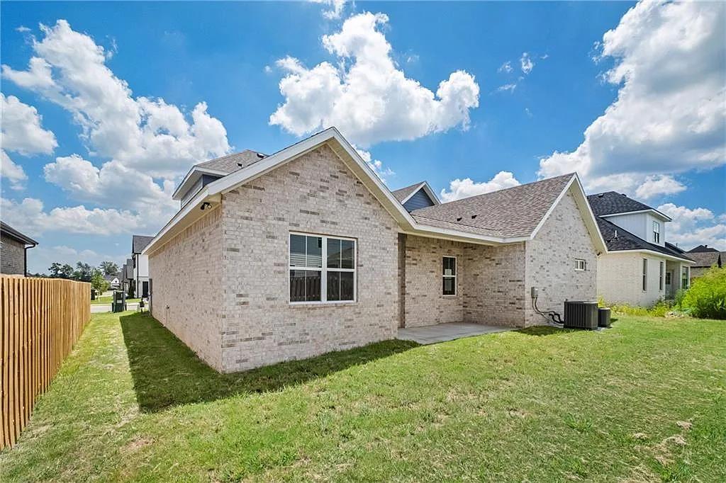 490 Apollo Dr - 1 — Photo 2