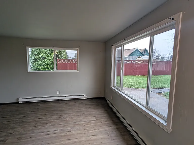 1492 Main St #2 — Photo 3