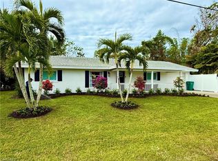 797 95th Ave N, Naples, FL 34108