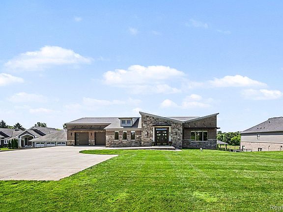 2nd image of 2943 Sleeth Rd
