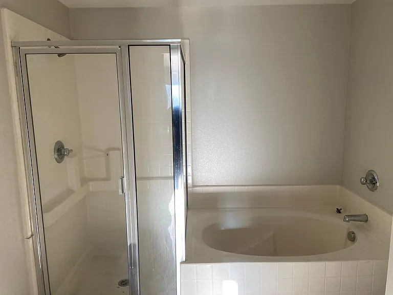 9728 Marilla Dr — Photo 11