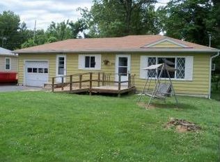 745 Ridge Ln, East Alton, IL 62024