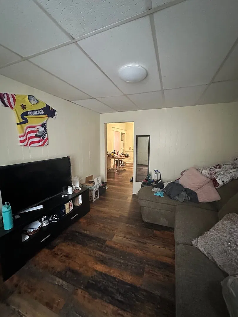 441 Dallas Street — Photo 3