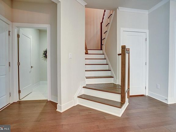 4th image of 603 Shenandoah Dr