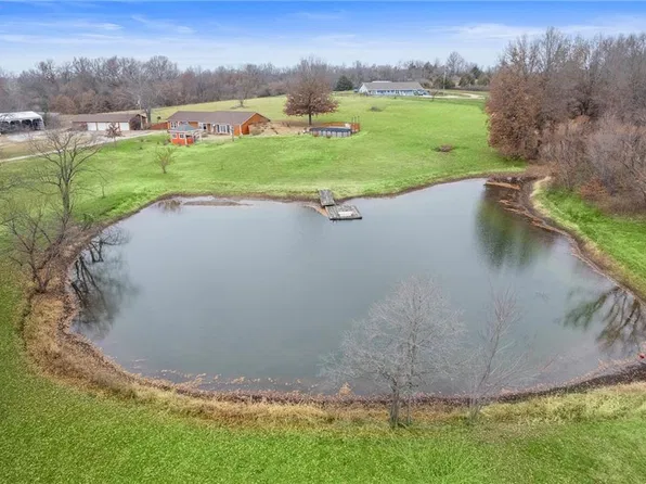 115 SW 400th Rd, Warrensburg, MO 64093
