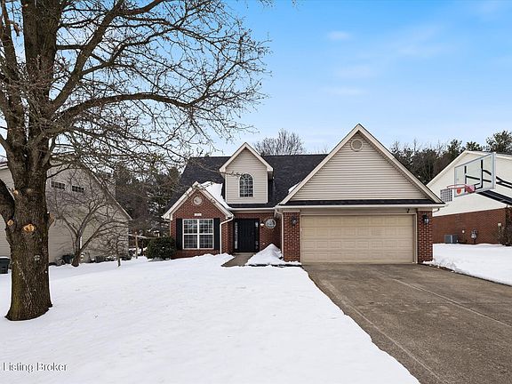 2nd image of 5812 Waveland Cir