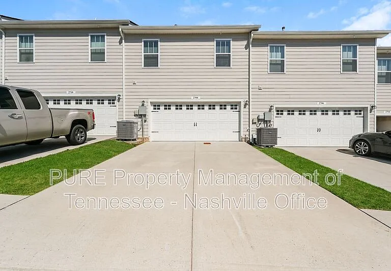 2708 Fordham St — Photo 15