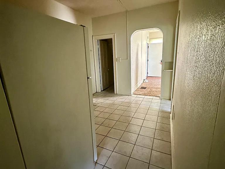2105 Mackinaw St #2 — Photo 6