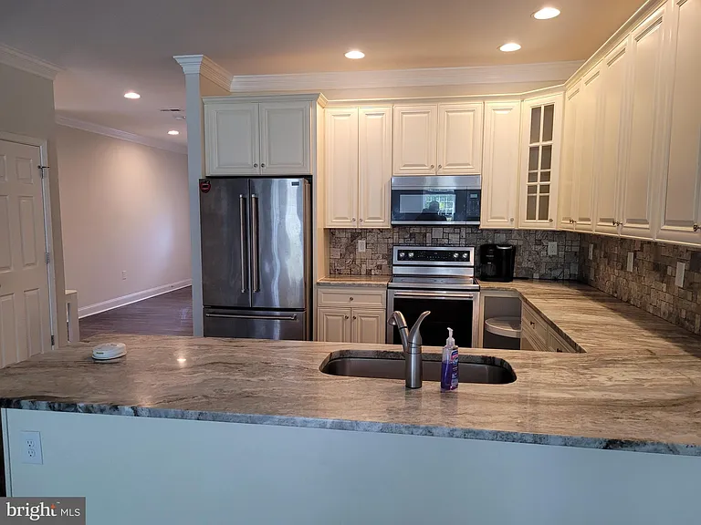 315 Baltusrol Dr — Photo 5