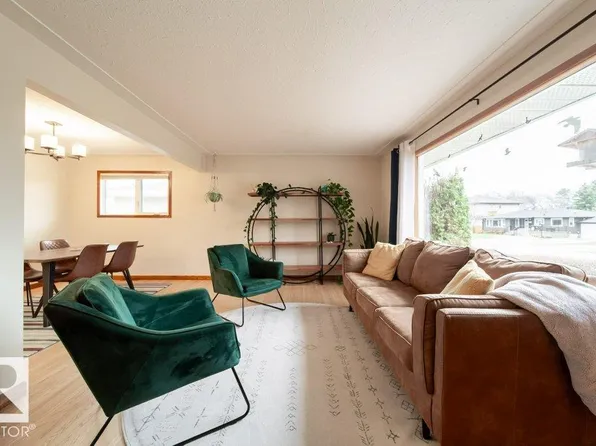 8007 73rd Ave NW, Edmonton, AB T6C 0C6