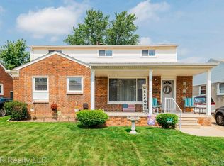 1668 Winchester Ave, Lincoln Park, MI 48146