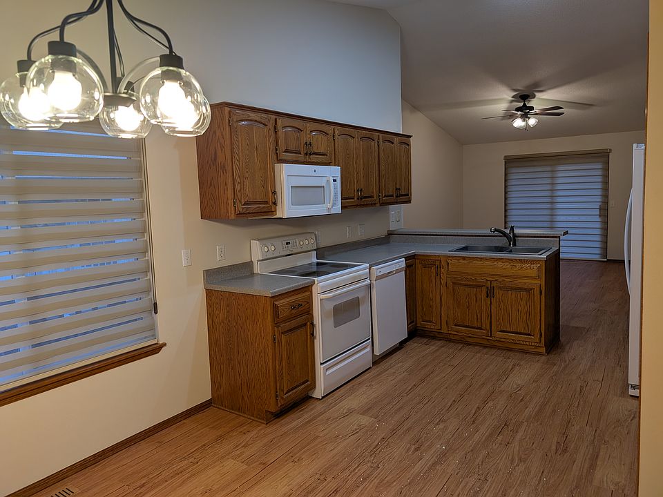Kitchen and dining area