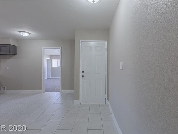 5th image of 1605 Manhattan Dr