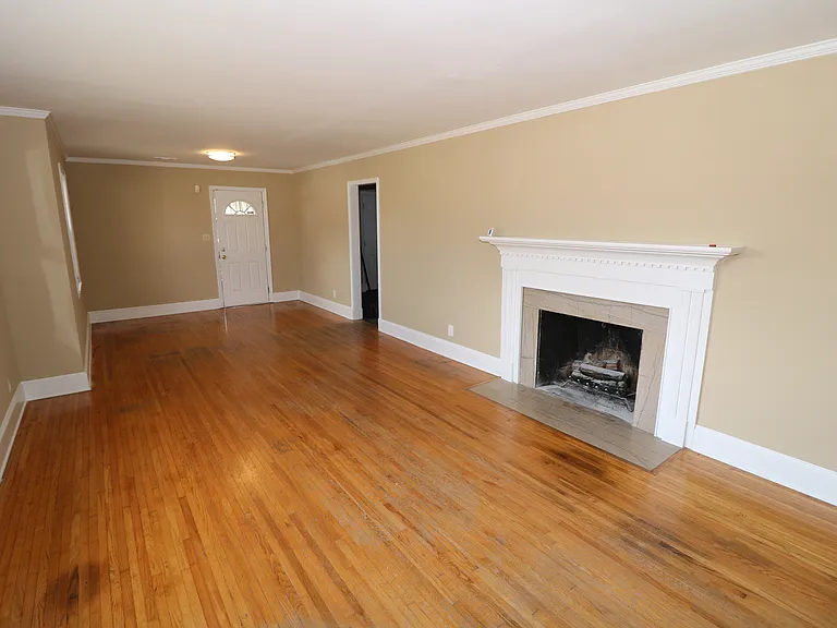 3741 N Sharon Amity Rd — Photo 10