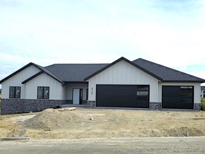 8122 Hugo Dr, Peosta, IA, 52068