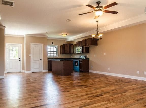 5th image of 121 Bogard Ln