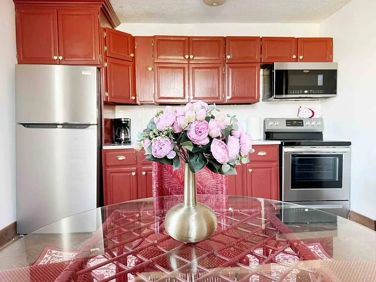 101 E Powell Ave #B — Photo 8