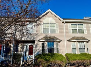 17 Jill Ct, Somerset, NJ 08873