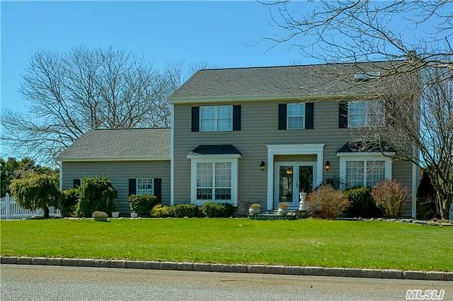 1st image of 205 Baywood Dr