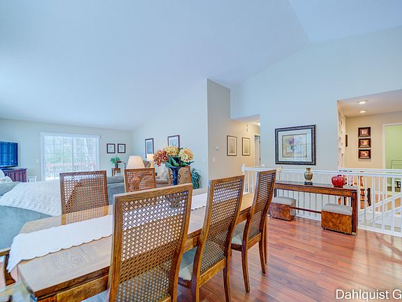 3rd image of 3885 Fairway Dr