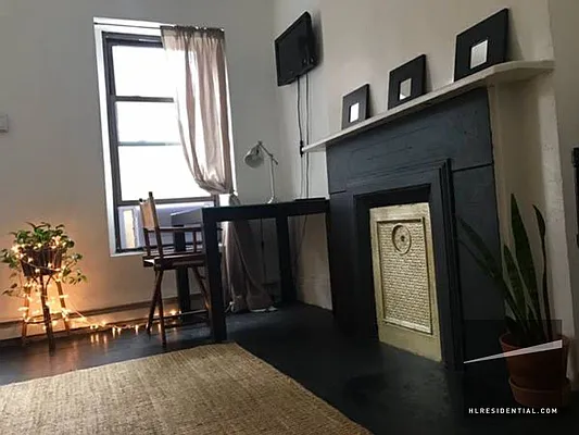 Rented by Highline Residential | media 4