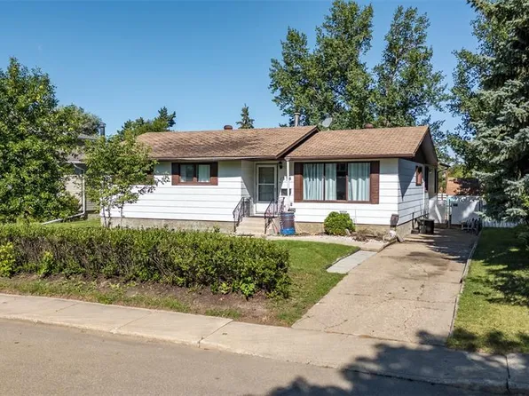 1338 Lacroix CRESCENT, Prince Albert, SK S6V 6R8