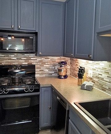 4th image of 10 N Lake St APT 215