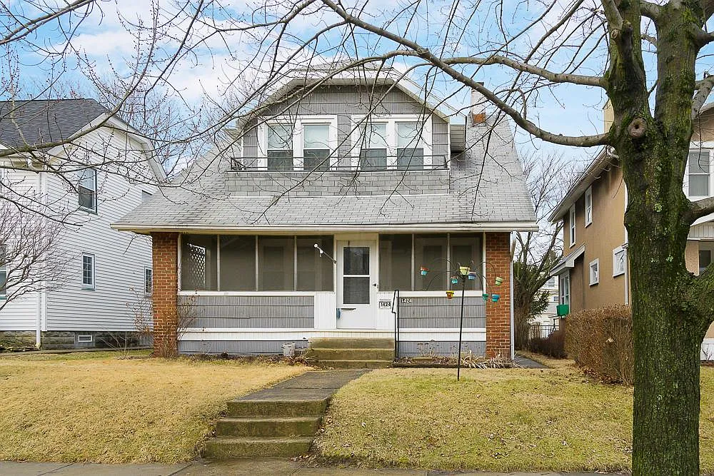 1424 Mulford Rd photo 1