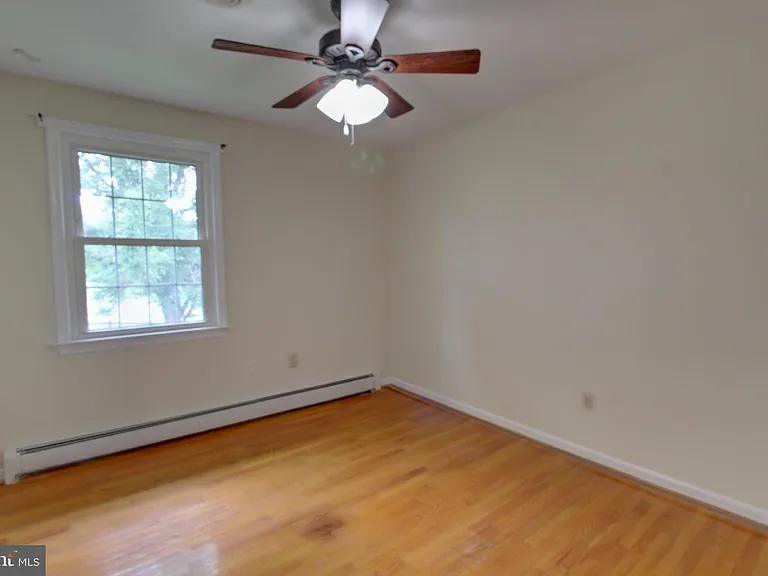 113 Thornton Ct — Photo 24
