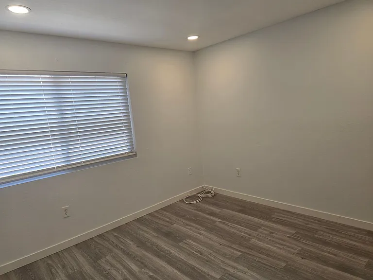 18651 Libra Cir — Photo 33
