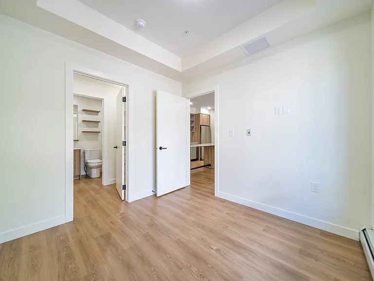 320 19th Ave SW — Photo 99