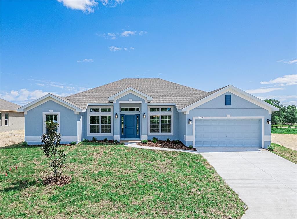 1230 Hickory Nut Dr