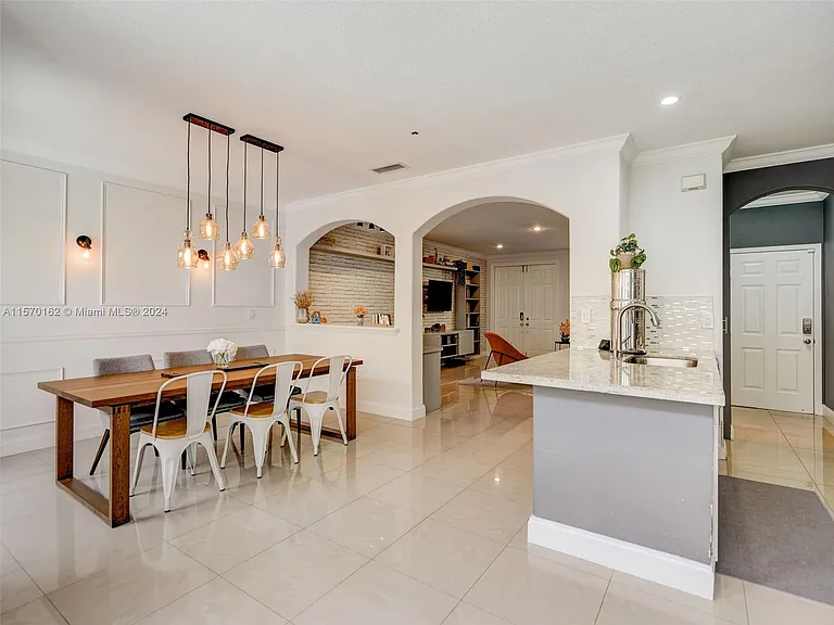 3123 NW 101st Pl — Photo 10