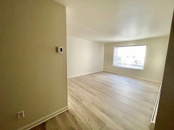 3rd image of 1625 Leavenworth St APT 103
