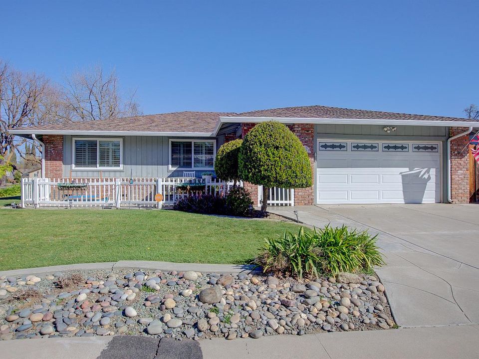 1st image of 221 Ericwood Ct