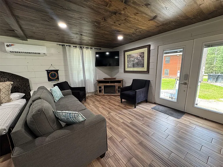 10 Boat Launch Rd #B — Photo 8
