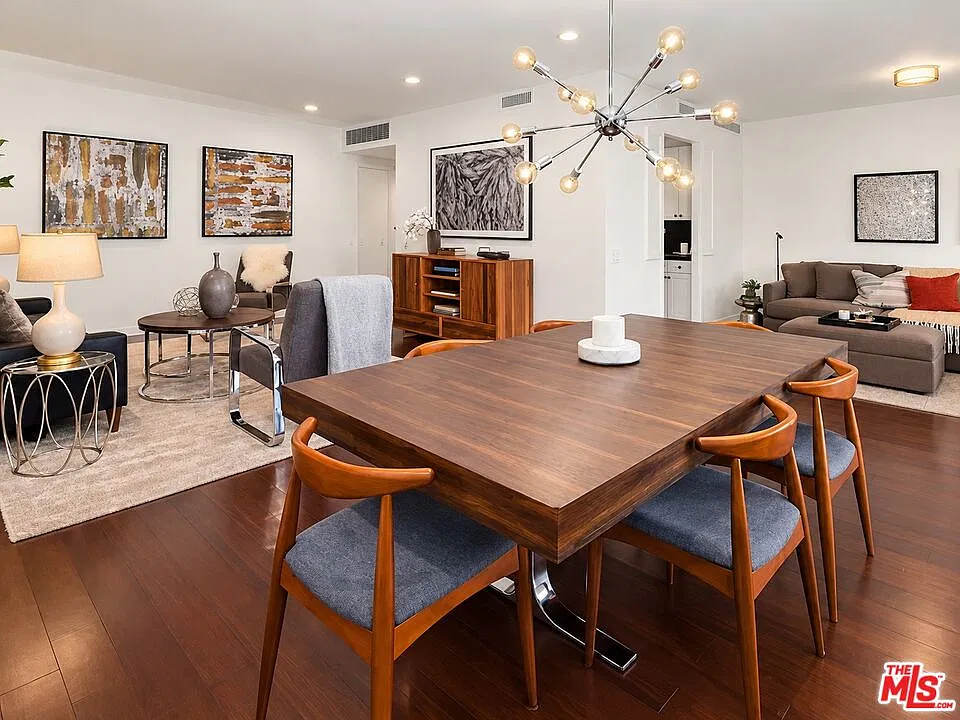 1 bed, 1.0 bath, 1200 sqft, $5,095 — Photo 2