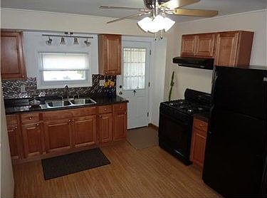 2nd image of 345 Ella St