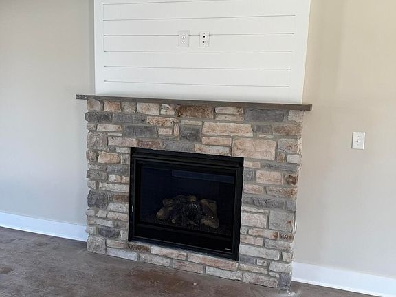 5th image of 124 Birchberry St Lot 90B