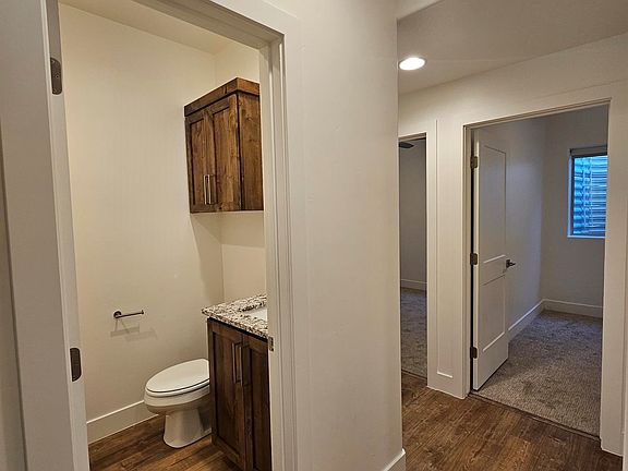 5th image of 435 N Stone Mountain Dr #20