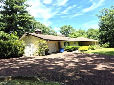 35 Sequoia Dr, Watchung, NJ, 07069