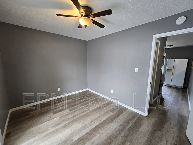 1242 Edgewood Dr — Photo 20