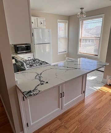 4th image of 44 Spring St APT 2